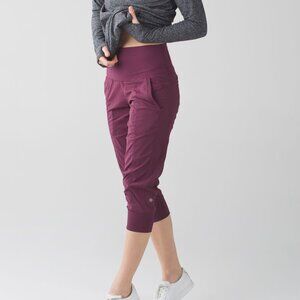 Lululemon In Flux Crop (Style Number: W6E55S),  Red Grape - Size 6